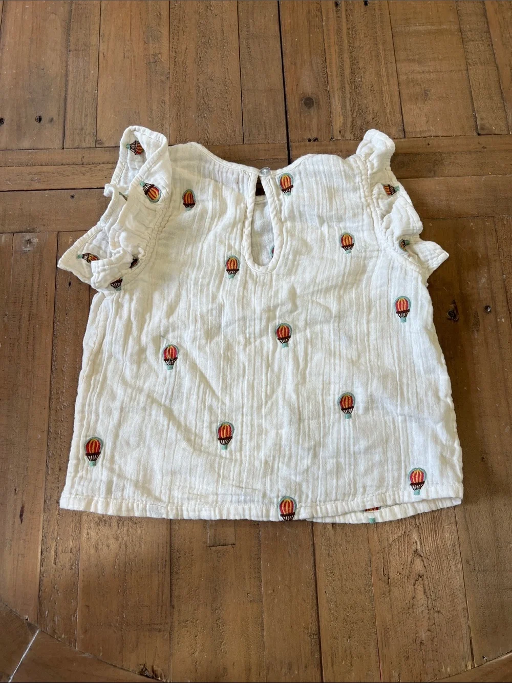 Pink chicken hot air balloon embroidered sleeveless top and short set 8 years
